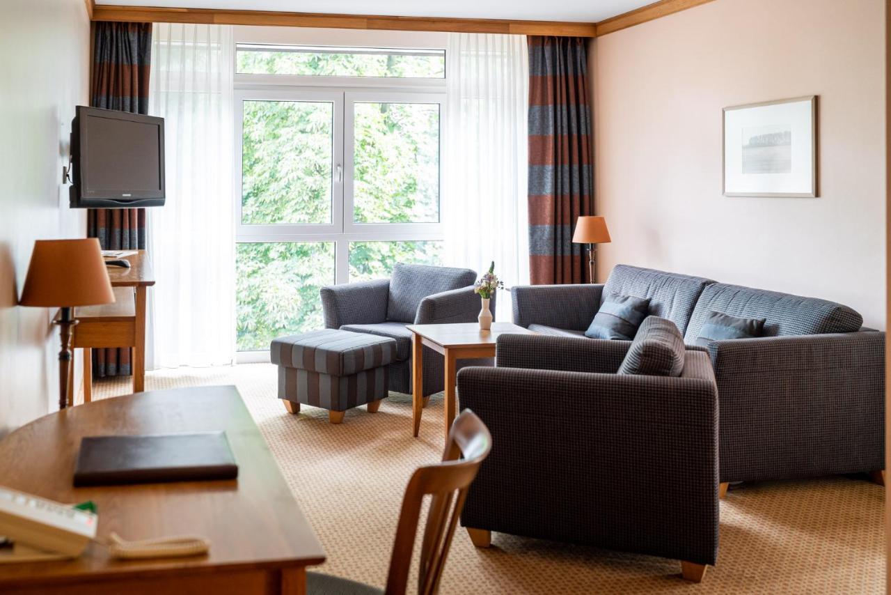 Waldhotel Tannenhaeuschen Везель Екстер'єр фото